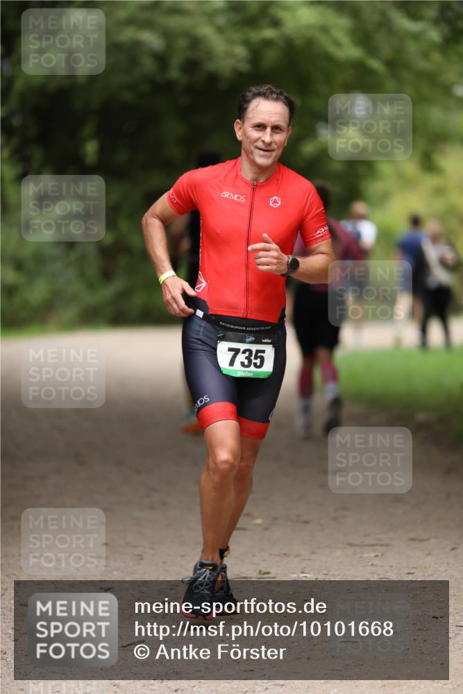 30.08.2026 - Elbe Triathlon Hamburg Antke Förster http://msf.ph/oto/10101668 30.08.2026 11:18:31 Laufen 735 meine-sportfotos.de