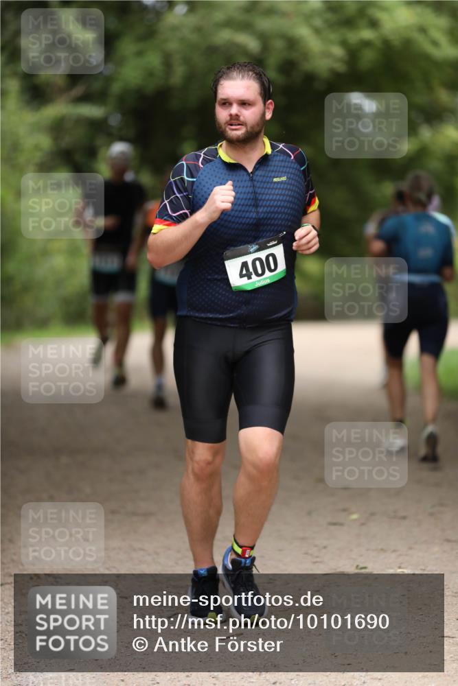 30.08.2026 - Elbe Triathlon Hamburg Antke Förster http://msf.ph/oto/10101690 30.08.2026 11:18:46 Laufen 400 meine-sportfotos.de