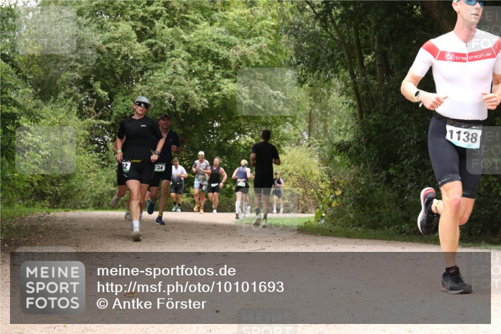 30.08.2026 - Elbe Triathlon Hamburg Antke Förster http://msf.ph/oto/10101693 30.08.2026 11:21:51 Laufen 32, 734, 1138 meine-sportfotos.de