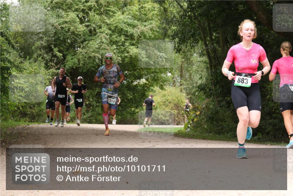 30.08.2026 - Elbe Triathlon Hamburg Antke Förster http://msf.ph/oto/10101711 30.08.2026 11:21:58 Laufen 1545, 608, 1314, 883 meine-sportfotos.de