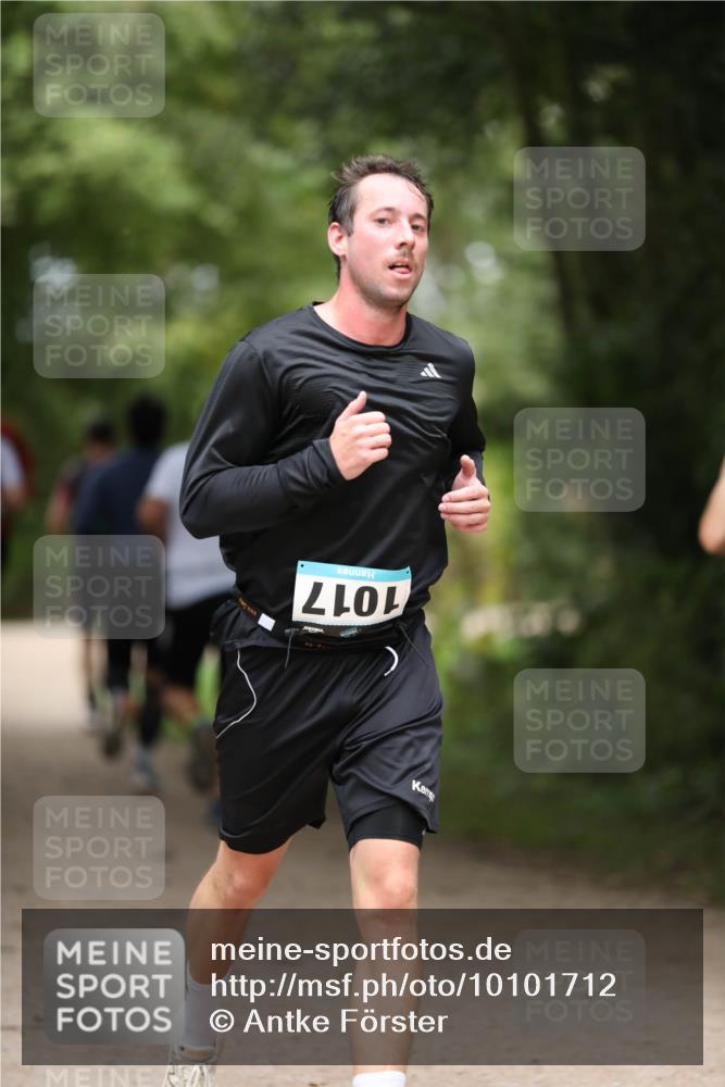 30.08.2026 - Elbe Triathlon Hamburg Antke Förster http://msf.ph/oto/10101712 30.08.2026 11:18:54 Laufen 1017 meine-sportfotos.de