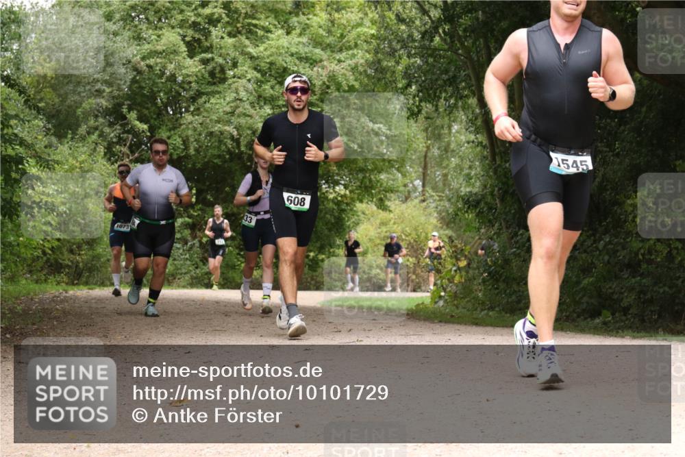 30.08.2026 - Elbe Triathlon Hamburg Antke Förster http://msf.ph/oto/10101729 30.08.2026 11:22:04 Laufen 1073, 33, 608, 1545 meine-sportfotos.de