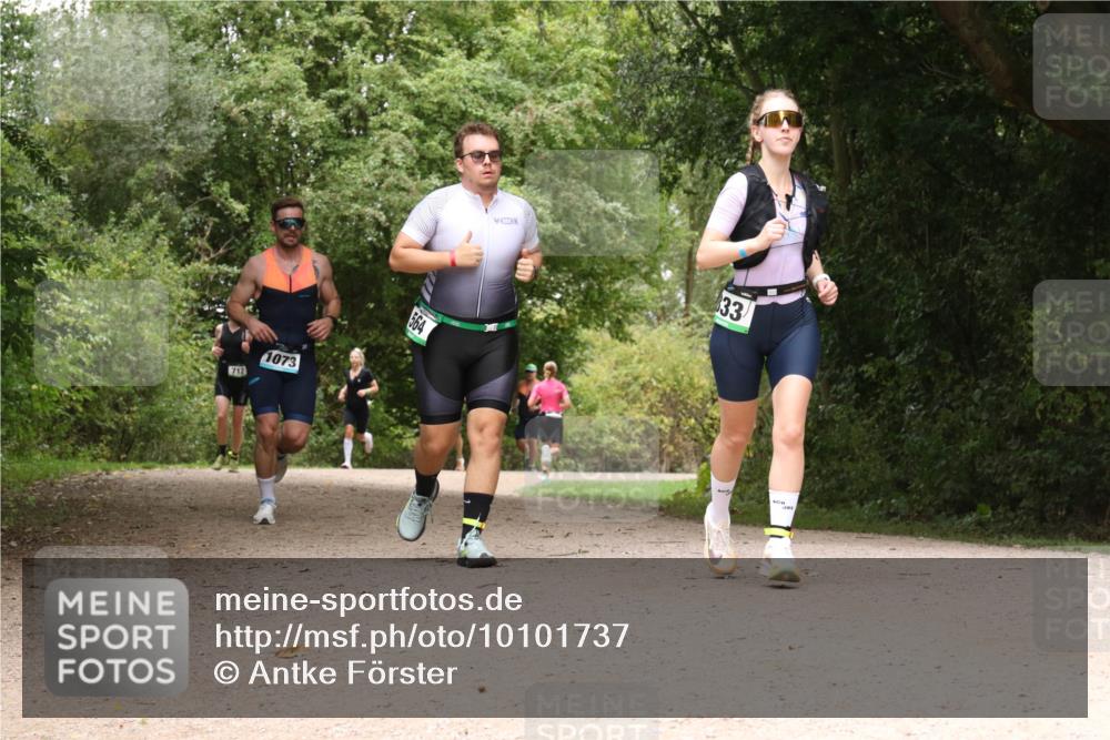 30.08.2026 - Elbe Triathlon Hamburg Antke Förster http://msf.ph/oto/10101737 30.08.2026 11:22:07 Laufen 712, 1073, 564, 33, 3 meine-sportfotos.de