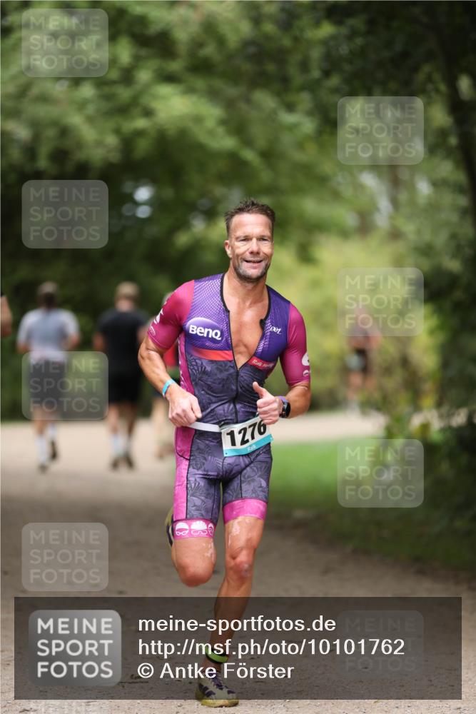 30.08.2026 - Elbe Triathlon Hamburg Antke Förster http://msf.ph/oto/10101762 30.08.2026 11:19:19 Laufen 1276 meine-sportfotos.de