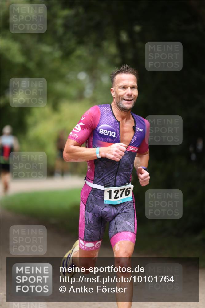 30.08.2026 - Elbe Triathlon Hamburg Antke Förster http://msf.ph/oto/10101764 30.08.2026 11:19:20 Laufen 1276 meine-sportfotos.de