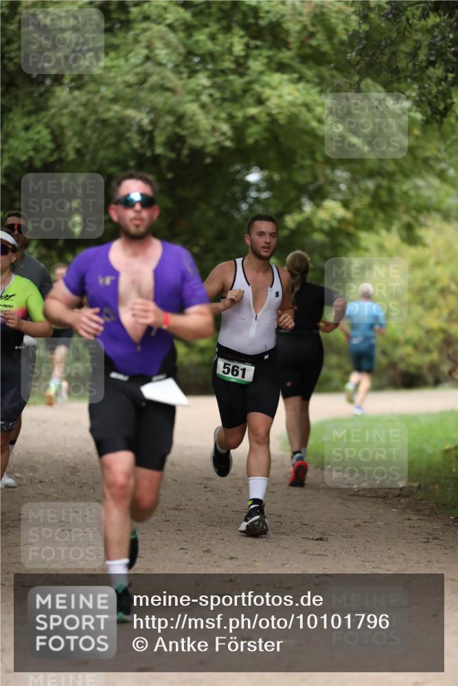 30.08.2026 - Elbe Triathlon Hamburg Antke Förster http://msf.ph/oto/10101796 30.08.2026 11:19:49 Laufen 561 meine-sportfotos.de
