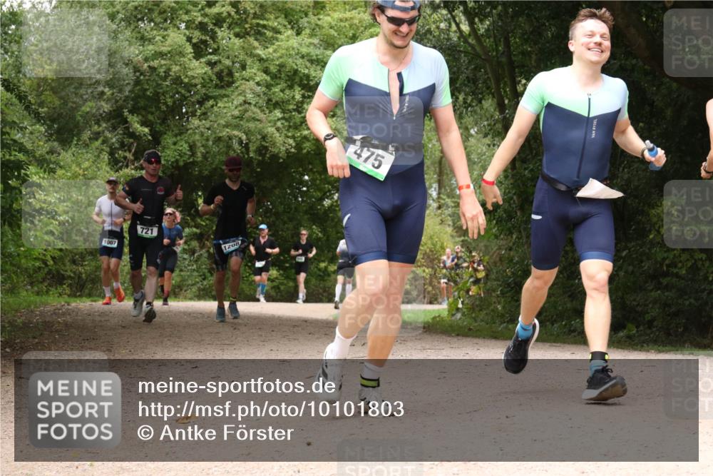 30.08.2026 - Elbe Triathlon Hamburg Antke Förster http://msf.ph/oto/10101803 30.08.2026 11:22:39 Laufen 1007, 721, 1208, 475 meine-sportfotos.de