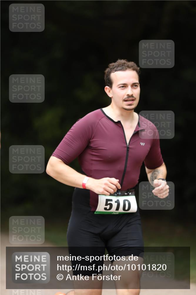 30.08.2026 - Elbe Triathlon Hamburg Antke Förster http://msf.ph/oto/10101820 30.08.2026 11:19:59 Laufen 510 meine-sportfotos.de