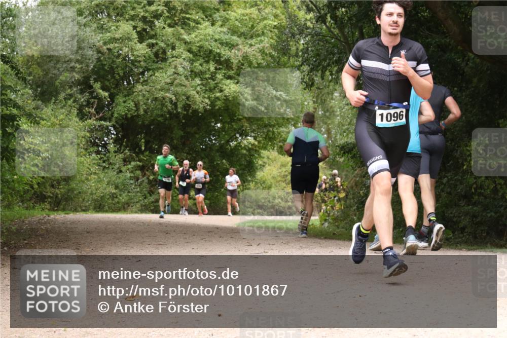 30.08.2026 - Elbe Triathlon Hamburg Antke Förster http://msf.ph/oto/10101867 30.08.2026 11:23:12 Laufen 1096 meine-sportfotos.de