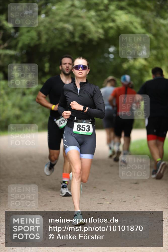 30.08.2026 - Elbe Triathlon Hamburg Antke Förster http://msf.ph/oto/10101870 30.08.2026 11:20:28 Laufen 45, 853 meine-sportfotos.de
