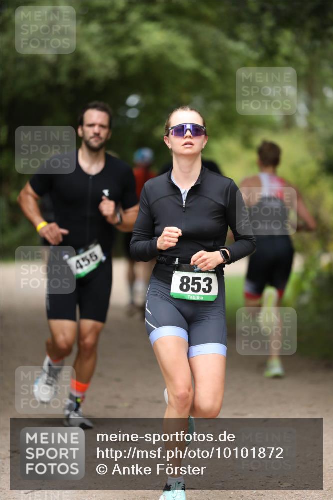30.08.2026 - Elbe Triathlon Hamburg Antke Förster http://msf.ph/oto/10101872 30.08.2026 11:20:29 Laufen 455, 853 meine-sportfotos.de
