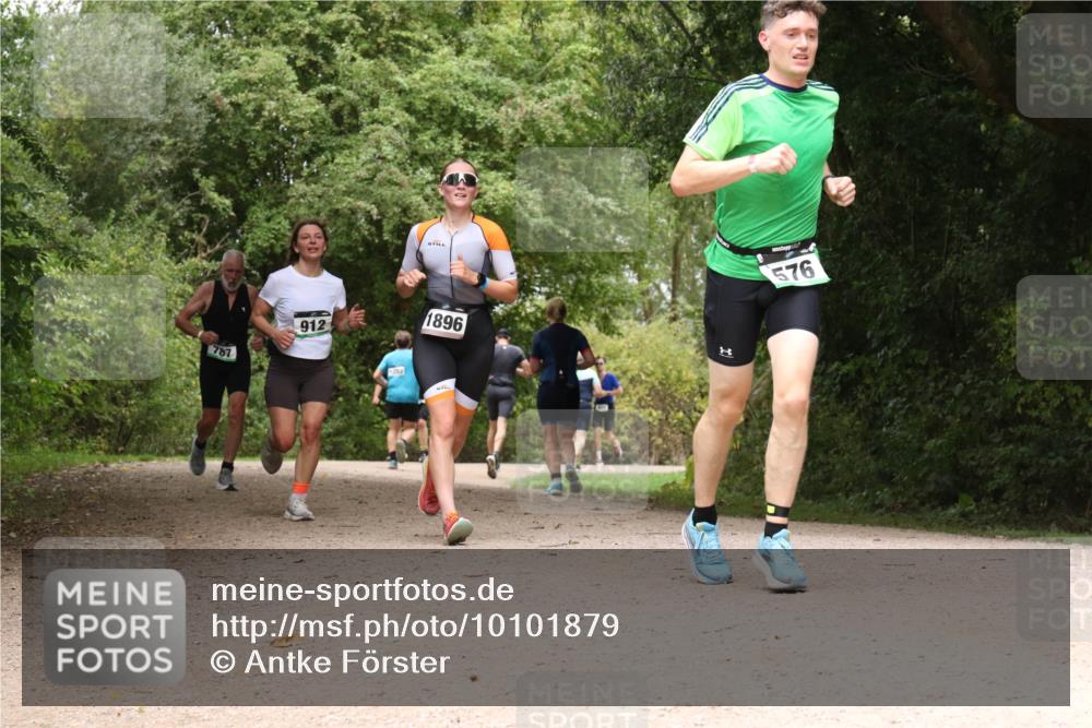 30.08.2026 - Elbe Triathlon Hamburg Antke Förster http://msf.ph/oto/10101879 30.08.2026 11:23:21 Laufen 787, 912, 1252, 1896, 576 meine-sportfotos.de