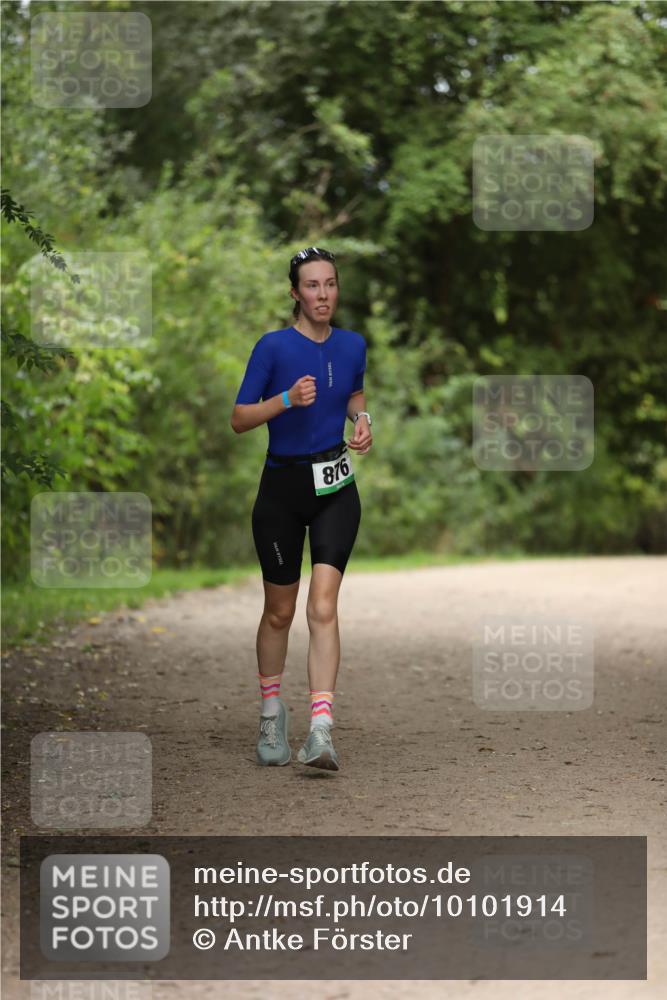 30.08.2026 - Elbe Triathlon Hamburg Antke Förster http://msf.ph/oto/10101914 30.08.2026 11:21:05 Laufen 876 meine-sportfotos.de