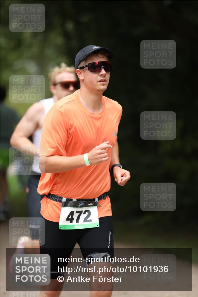 30.08.2026 - Elbe Triathlon Hamburg Antke Förster http://msf.ph/oto/10101936 30.08.2026 11:21:20 Laufen 472 meine-sportfotos.de