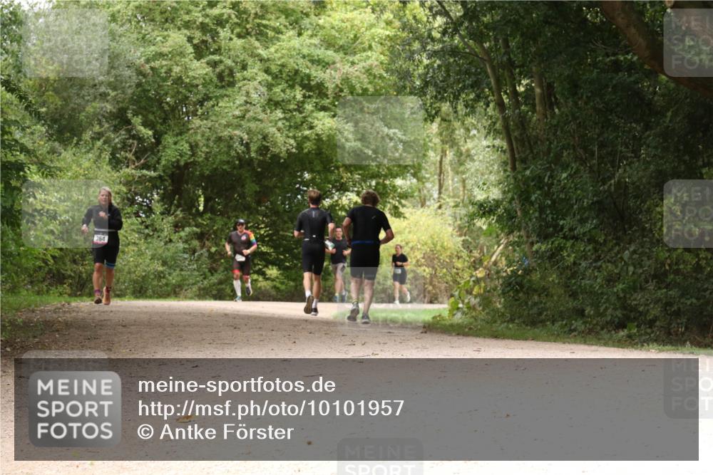 30.08.2026 - Elbe Triathlon Hamburg Antke Förster http://msf.ph/oto/10101957 30.08.2026 11:24:18 Laufen 364 meine-sportfotos.de