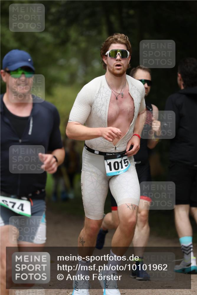 30.08.2026 - Elbe Triathlon Hamburg Antke Förster http://msf.ph/oto/10101962 30.08.2026 11:21:32 Laufen 574, 880, 1015 meine-sportfotos.de