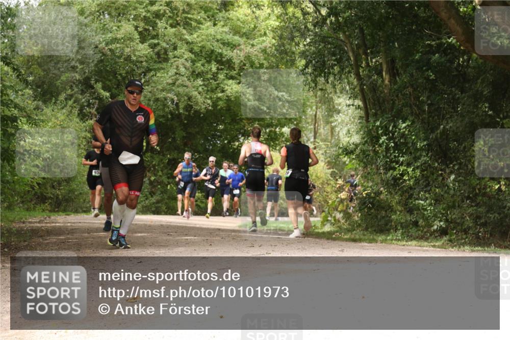 30.08.2026 - Elbe Triathlon Hamburg Antke Förster http://msf.ph/oto/10101973 30.08.2026 11:24:27 Laufen 19 meine-sportfotos.de