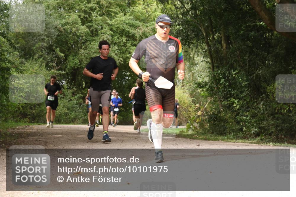 30.08.2026 - Elbe Triathlon Hamburg Antke Förster http://msf.ph/oto/10101975 30.08.2026 11:24:29 Laufen 934 meine-sportfotos.de