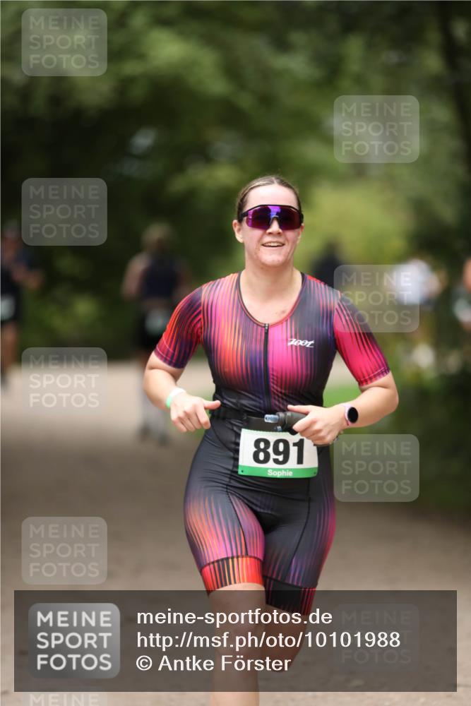 30.08.2026 - Elbe Triathlon Hamburg Antke Förster http://msf.ph/oto/10101988 30.08.2026 11:21:46 Laufen 891 meine-sportfotos.de