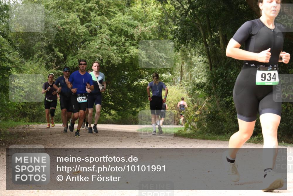30.08.2026 - Elbe Triathlon Hamburg Antke Förster http://msf.ph/oto/10101991 30.08.2026 11:24:36 Laufen 1194, 934 meine-sportfotos.de