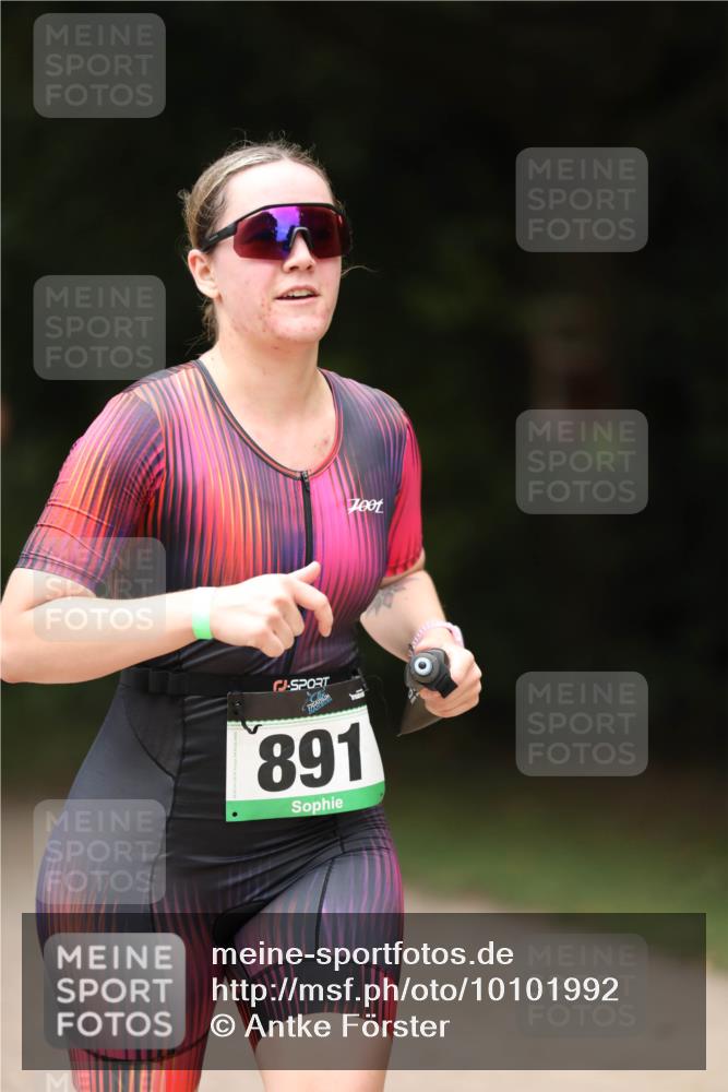 30.08.2026 - Elbe Triathlon Hamburg Antke Förster http://msf.ph/oto/10101992 30.08.2026 11:21:47 Laufen 891 meine-sportfotos.de
