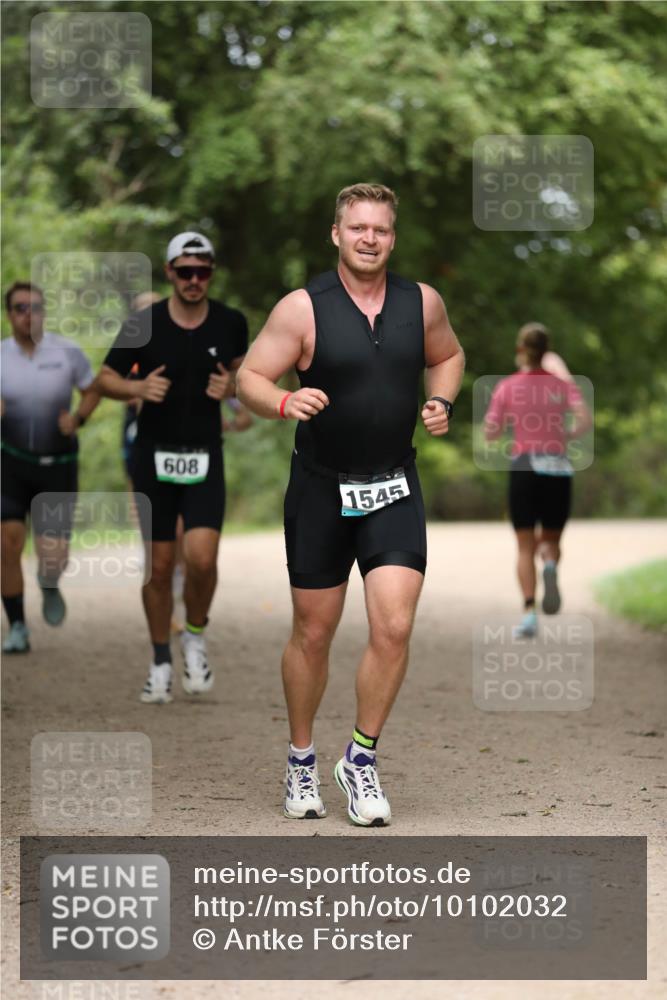 30.08.2026 - Elbe Triathlon Hamburg Antke Förster http://msf.ph/oto/10102032 30.08.2026 11:22:02 Laufen 608, 1545 meine-sportfotos.de