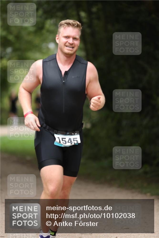 30.08.2026 - Elbe Triathlon Hamburg Antke Förster http://msf.ph/oto/10102038 30.08.2026 11:22:03 Laufen 1545 meine-sportfotos.de