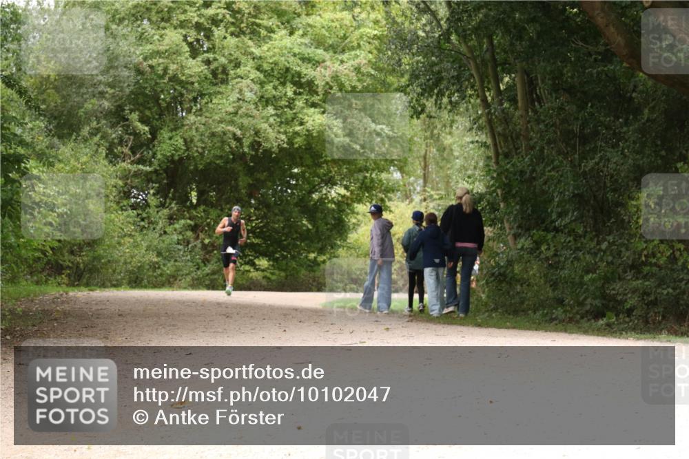 30.08.2026 - Elbe Triathlon Hamburg Antke Förster http://msf.ph/oto/10102047 30.08.2026 11:25:08 Laufen  meine-sportfotos.de