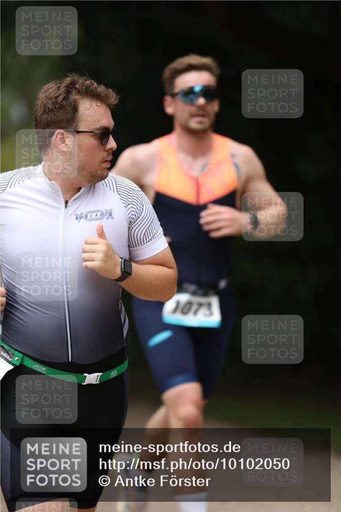 30.08.2026 - Elbe Triathlon Hamburg Antke Förster http://msf.ph/oto/10102050 30.08.2026 11:22:10 Laufen 1073 meine-sportfotos.de