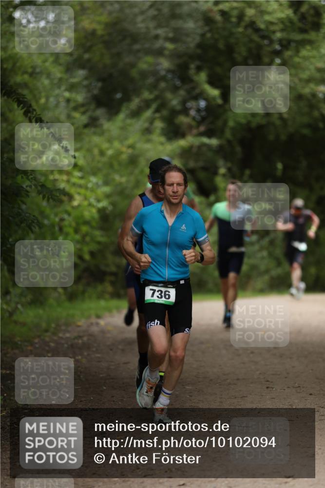 30.08.2026 - Elbe Triathlon Hamburg Antke Förster http://msf.ph/oto/10102094 30.08.2026 11:22:32 Laufen 736, 6 meine-sportfotos.de