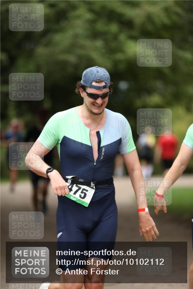 30.08.2026 - Elbe Triathlon Hamburg Antke Förster http://msf.ph/oto/10102112 30.08.2026 11:22:39 Laufen 475 meine-sportfotos.de