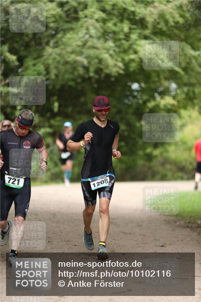 30.08.2026 - Elbe Triathlon Hamburg Antke Förster http://msf.ph/oto/10102116 30.08.2026 11:22:40 Laufen 721, 1208 meine-sportfotos.de