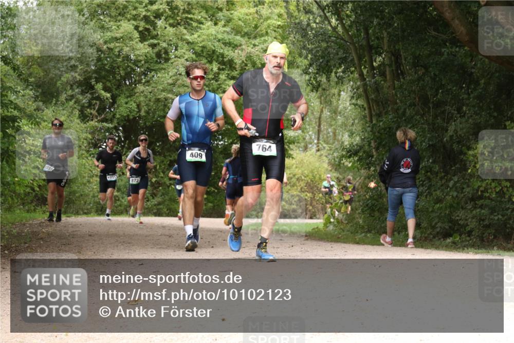 30.08.2026 - Elbe Triathlon Hamburg Antke Förster http://msf.ph/oto/10102123 30.08.2026 11:26:03 Laufen 1037, 1233, 872, 409, 764 meine-sportfotos.de