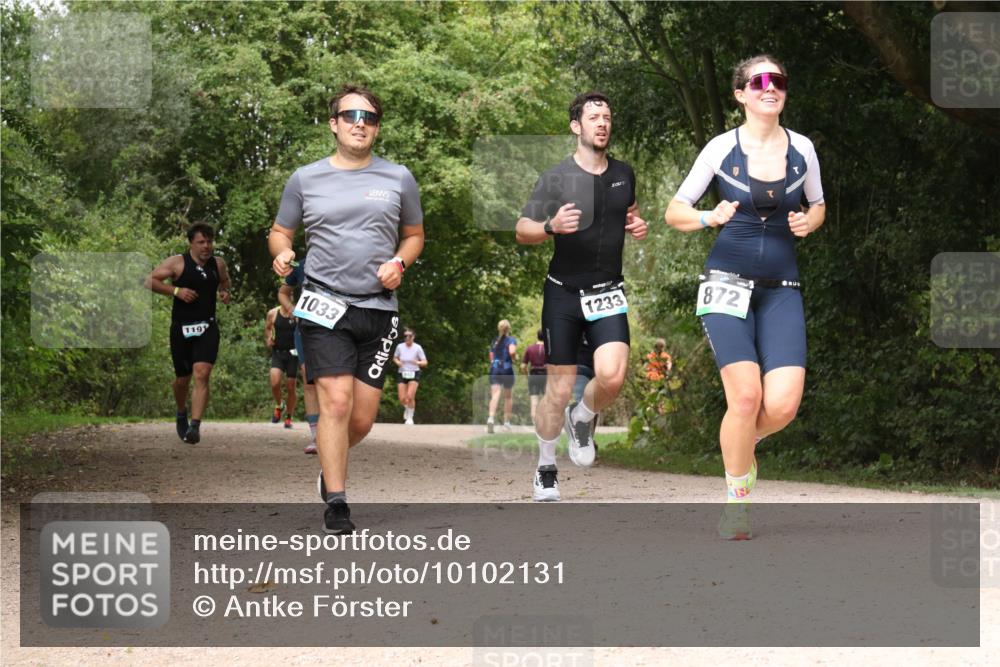 30.08.2026 - Elbe Triathlon Hamburg Antke Förster http://msf.ph/oto/10102131 30.08.2026 11:26:09 Laufen 1191, 1033, 1233, 872 meine-sportfotos.de
