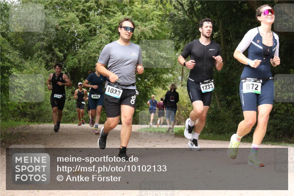 30.08.2026 - Elbe Triathlon Hamburg Antke Förster http://msf.ph/oto/10102133 30.08.2026 11:26:09 Laufen 1191, 866, 1033, 1233, 872 meine-sportfotos.de