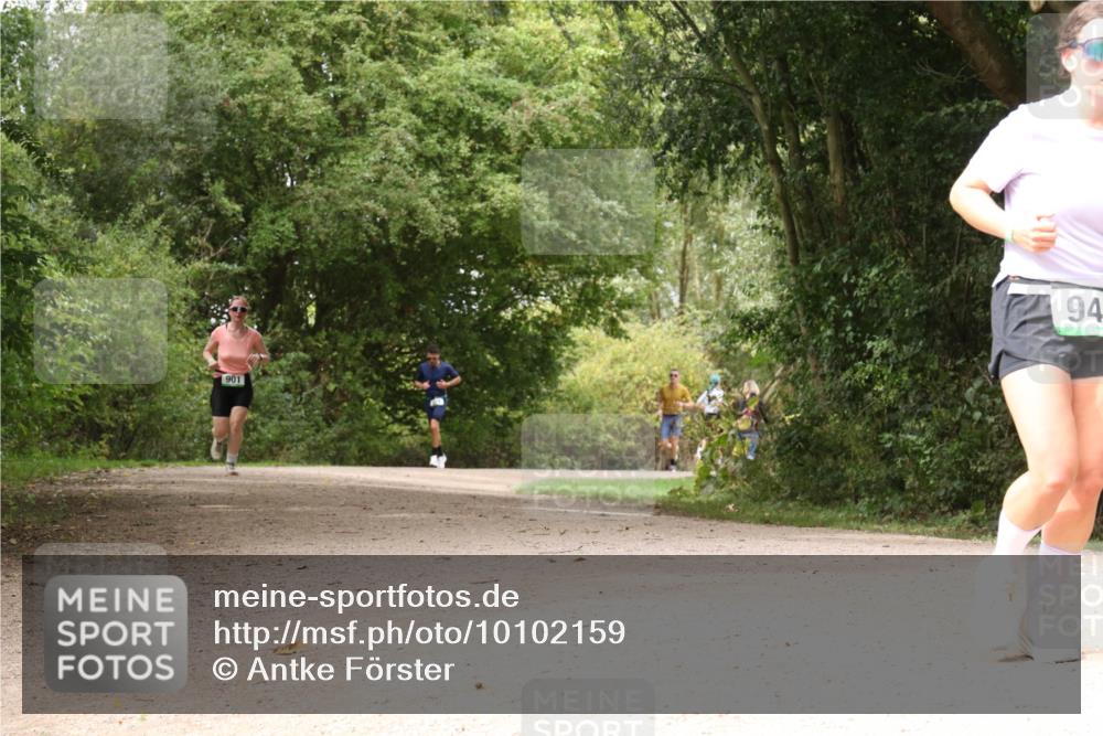 30.08.2026 - Elbe Triathlon Hamburg Antke Förster http://msf.ph/oto/10102159 30.08.2026 11:26:24 Laufen 901, 94 meine-sportfotos.de