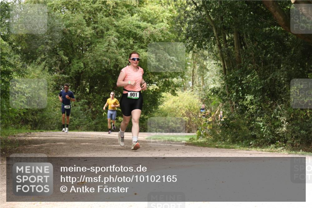 30.08.2026 - Elbe Triathlon Hamburg Antke Förster http://msf.ph/oto/10102165 30.08.2026 11:26:29 Laufen 659, 901 meine-sportfotos.de