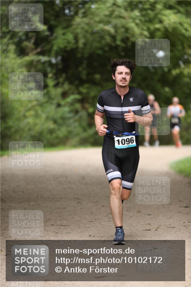 30.08.2026 - Elbe Triathlon Hamburg Antke Förster http://msf.ph/oto/10102172 30.08.2026 11:23:10 Laufen 1096 meine-sportfotos.de