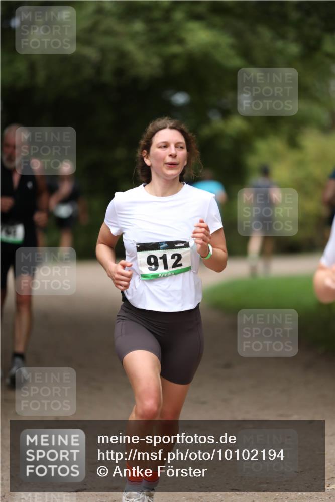 30.08.2026 - Elbe Triathlon Hamburg Antke Förster http://msf.ph/oto/10102194 30.08.2026 11:23:23 Laufen 912 meine-sportfotos.de