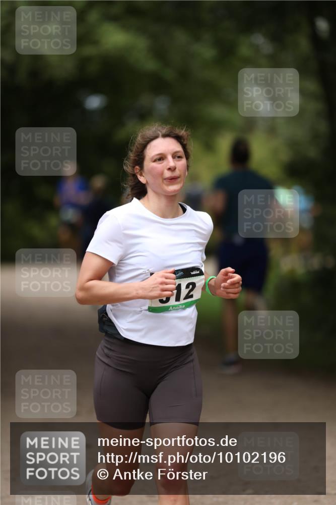 30.08.2026 - Elbe Triathlon Hamburg Antke Förster http://msf.ph/oto/10102196 30.08.2026 11:23:24 Laufen 512 meine-sportfotos.de
