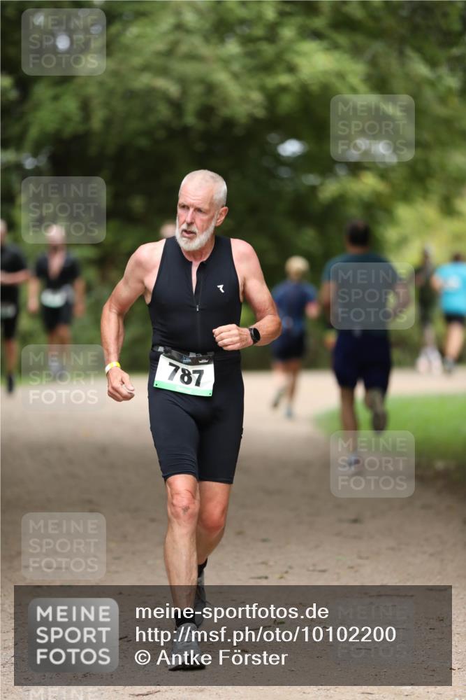 30.08.2026 - Elbe Triathlon Hamburg Antke Förster http://msf.ph/oto/10102200 30.08.2026 11:23:25 Laufen 787 meine-sportfotos.de