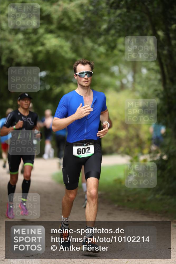 30.08.2026 - Elbe Triathlon Hamburg Antke Förster http://msf.ph/oto/10102214 30.08.2026 11:23:35 Laufen 602 meine-sportfotos.de