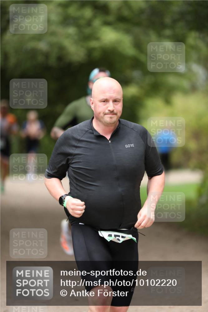 30.08.2026 - Elbe Triathlon Hamburg Antke Förster http://msf.ph/oto/10102220 30.08.2026 11:23:37 Laufen  meine-sportfotos.de