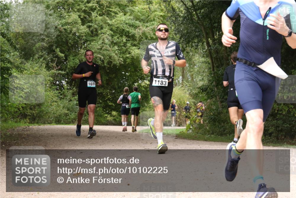 30.08.2026 - Elbe Triathlon Hamburg Antke Förster http://msf.ph/oto/10102225 30.08.2026 11:27:09 Laufen 1183, 107 meine-sportfotos.de