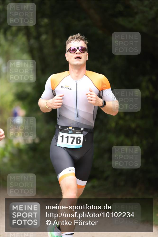 30.08.2026 - Elbe Triathlon Hamburg Antke Förster http://msf.ph/oto/10102234 30.08.2026 11:23:43 Laufen 1176 meine-sportfotos.de
