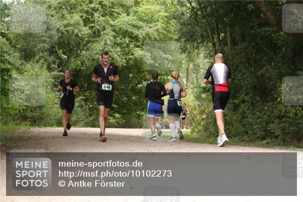 30.08.2026 - Elbe Triathlon Hamburg Antke Förster http://msf.ph/oto/10102273 30.08.2026 11:27:42 Laufen 646, 81 meine-sportfotos.de