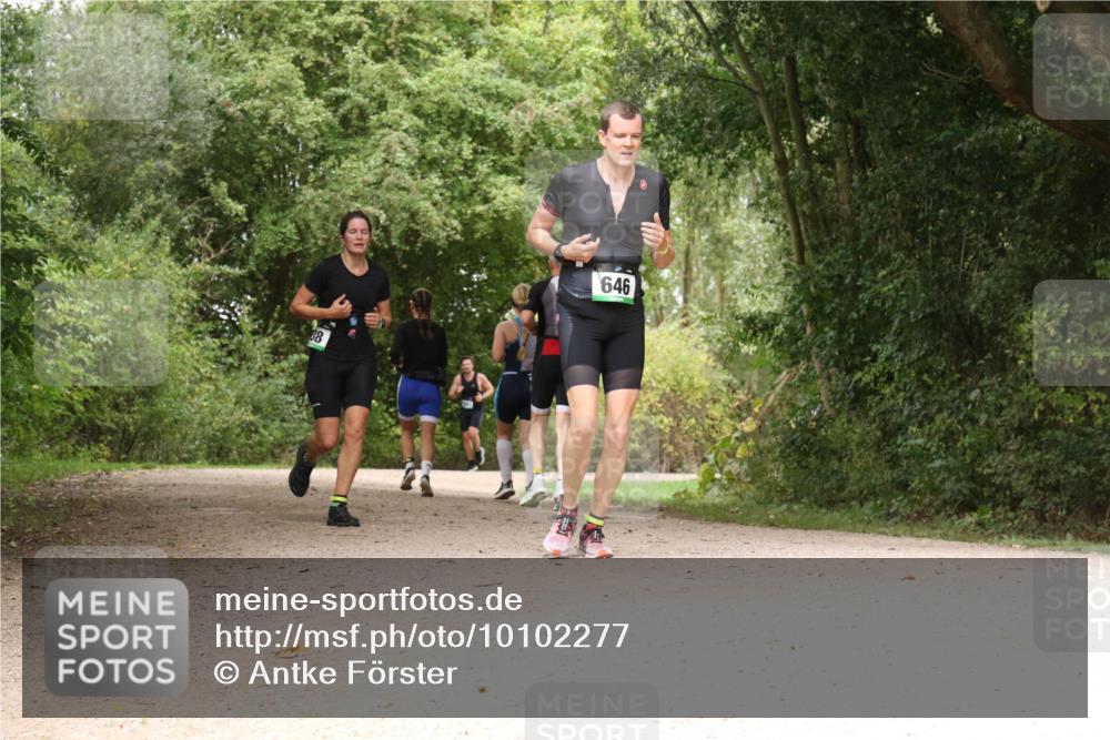 30.08.2026 - Elbe Triathlon Hamburg Antke Förster http://msf.ph/oto/10102277 30.08.2026 11:27:44 Laufen 38, 646 meine-sportfotos.de