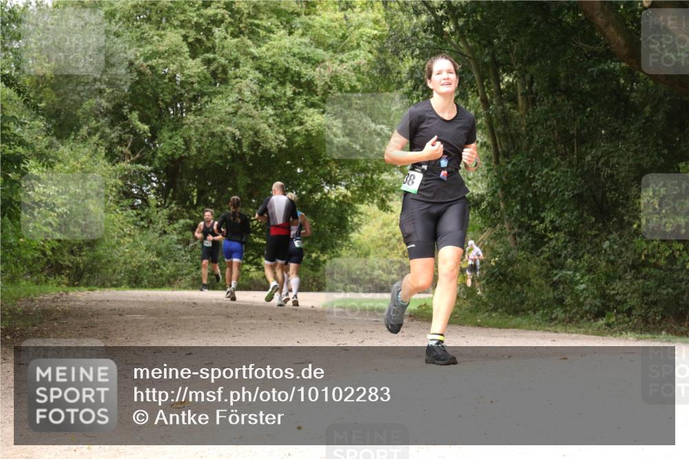30.08.2026 - Elbe Triathlon Hamburg Antke Förster http://msf.ph/oto/10102283 30.08.2026 11:27:46 Laufen 38 meine-sportfotos.de