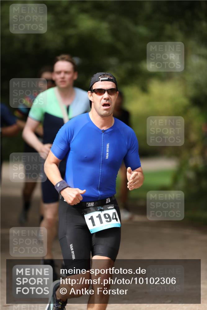 30.08.2026 - Elbe Triathlon Hamburg Antke Förster http://msf.ph/oto/10102306 30.08.2026 11:24:39 Laufen 3, 1194 meine-sportfotos.de