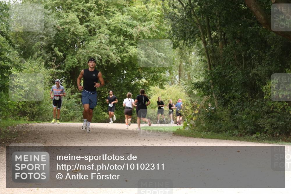 30.08.2026 - Elbe Triathlon Hamburg Antke Förster http://msf.ph/oto/10102311 30.08.2026 11:28:01 Laufen 789 meine-sportfotos.de